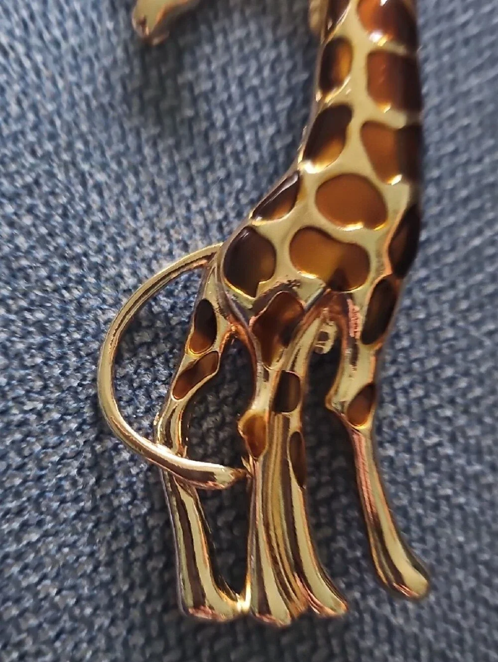 Vintage Gold-Tone Giraffe Brooch Brown Enamel Spots Jewelry Women